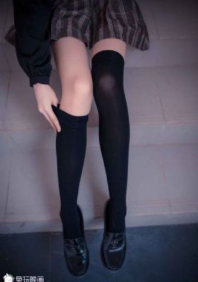 《芳芳》