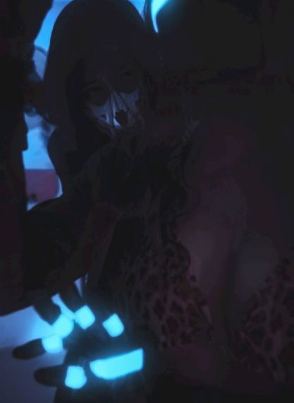 24岁性感的尹律