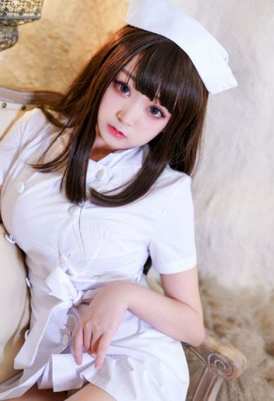 《年轻女医生》在线观看