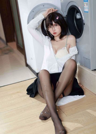 年轻的妻子在线