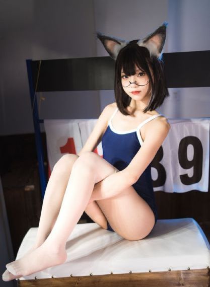 男狂揉女奶胸60分钟电影