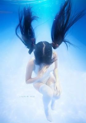 女人自摸视频