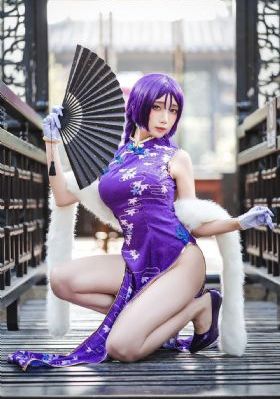 精品午夜视频