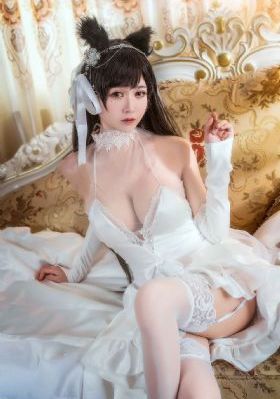 春潮烂漫海堂红
